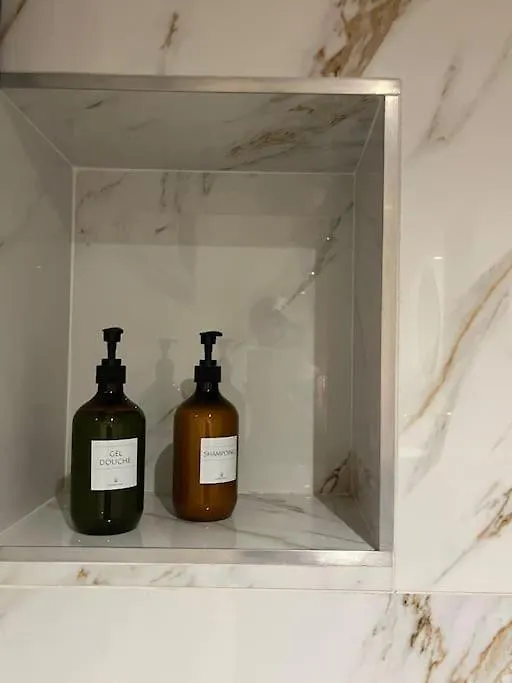 Appartement Rdc En Bas De Villa Avec Chambre Le Val アパート