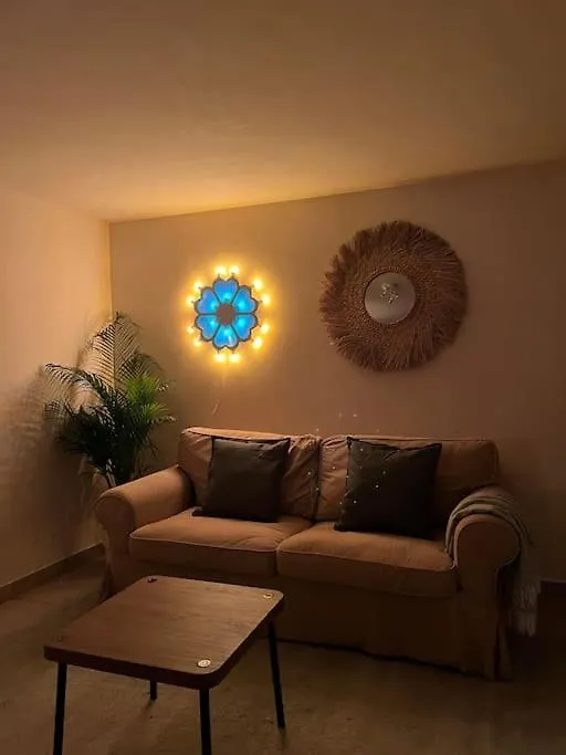 アパート Appartement Rdc En Bas De Villa Avec Chambre Le Val フランス