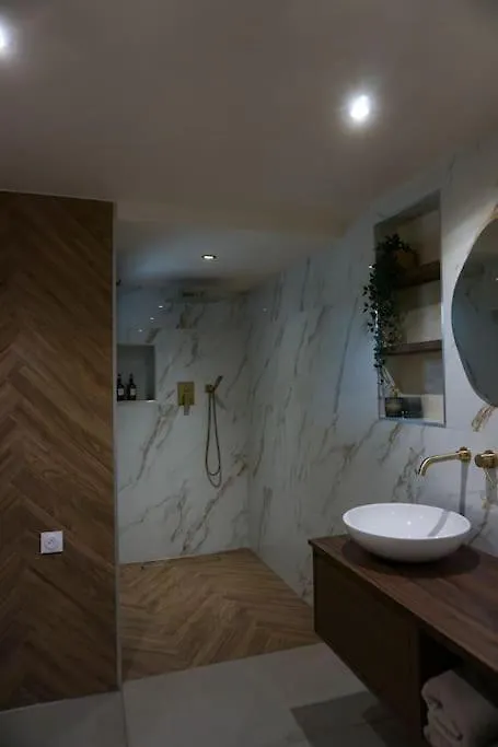Appartement Rdc En Bas De Villa Avec Chambre Le Val アパート