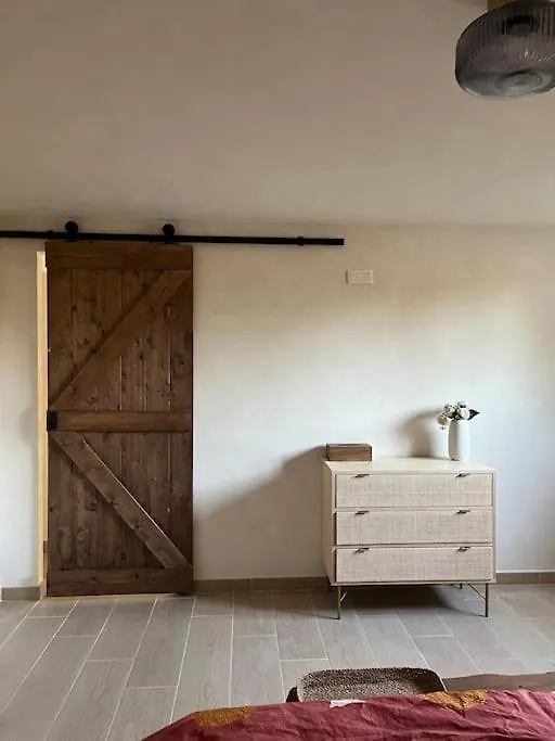 Appartement Rdc En Bas De Villa Avec Chambre Le Val フランス